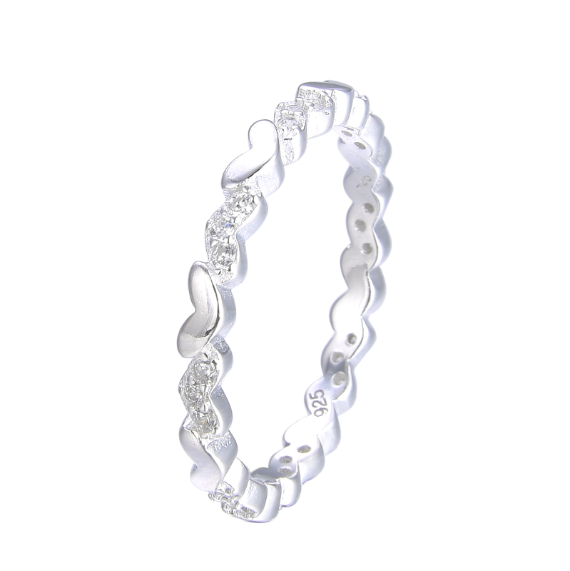 Anillo de Corazones